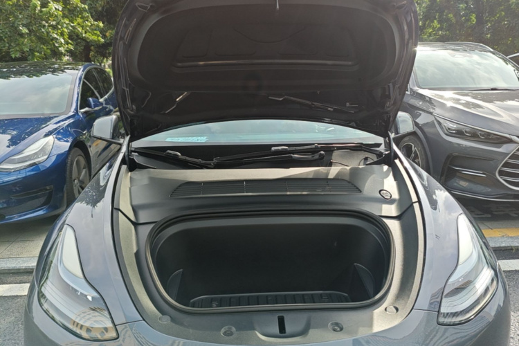 Tesla Model Y 2022 #22 Tesla Model Y 2022 immagine di auto #22
