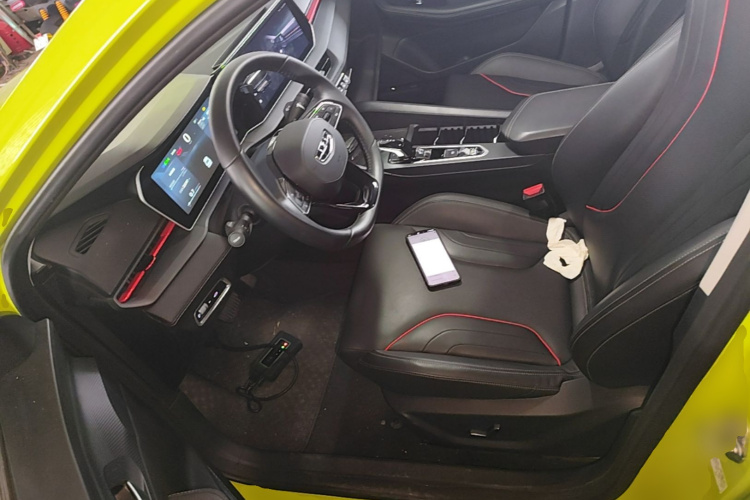GEELY Binray 2023 car image #15