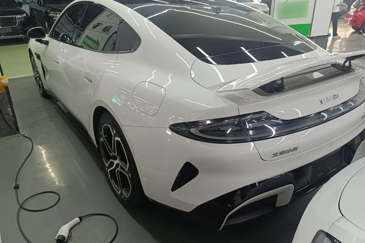 MI SU7 2024 car image #5