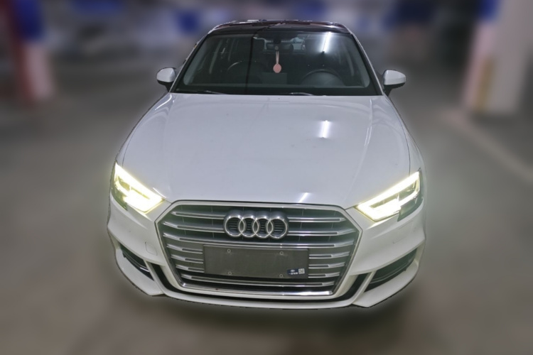 Audi A3 2021 immagine di auto #3