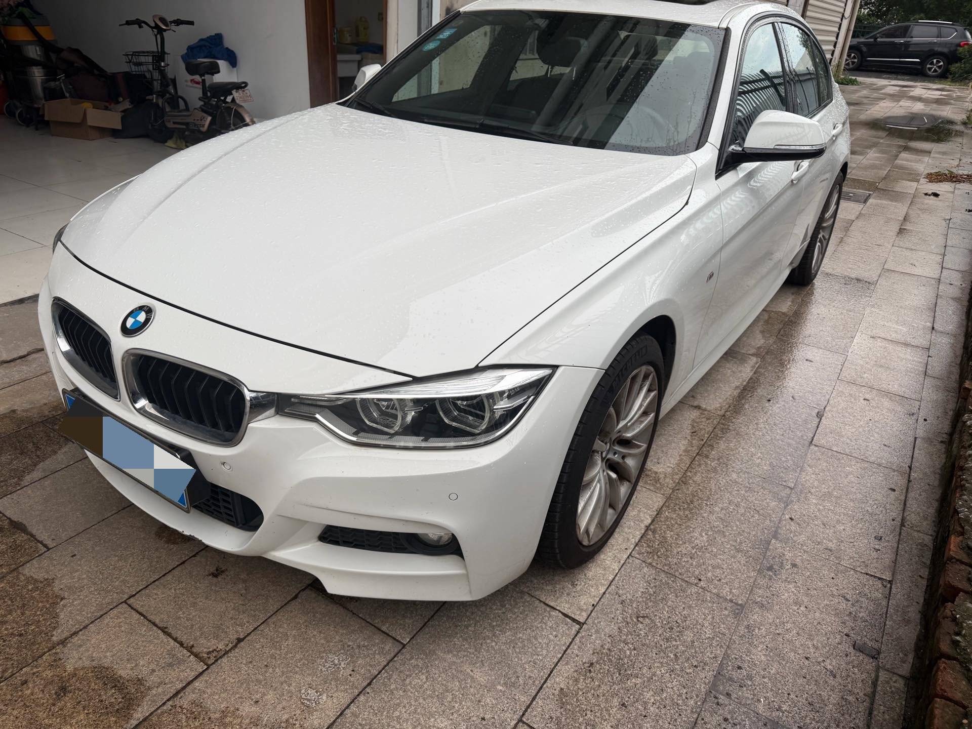 BMW 3 Series 2018 BMW 3 Series 2018 car image