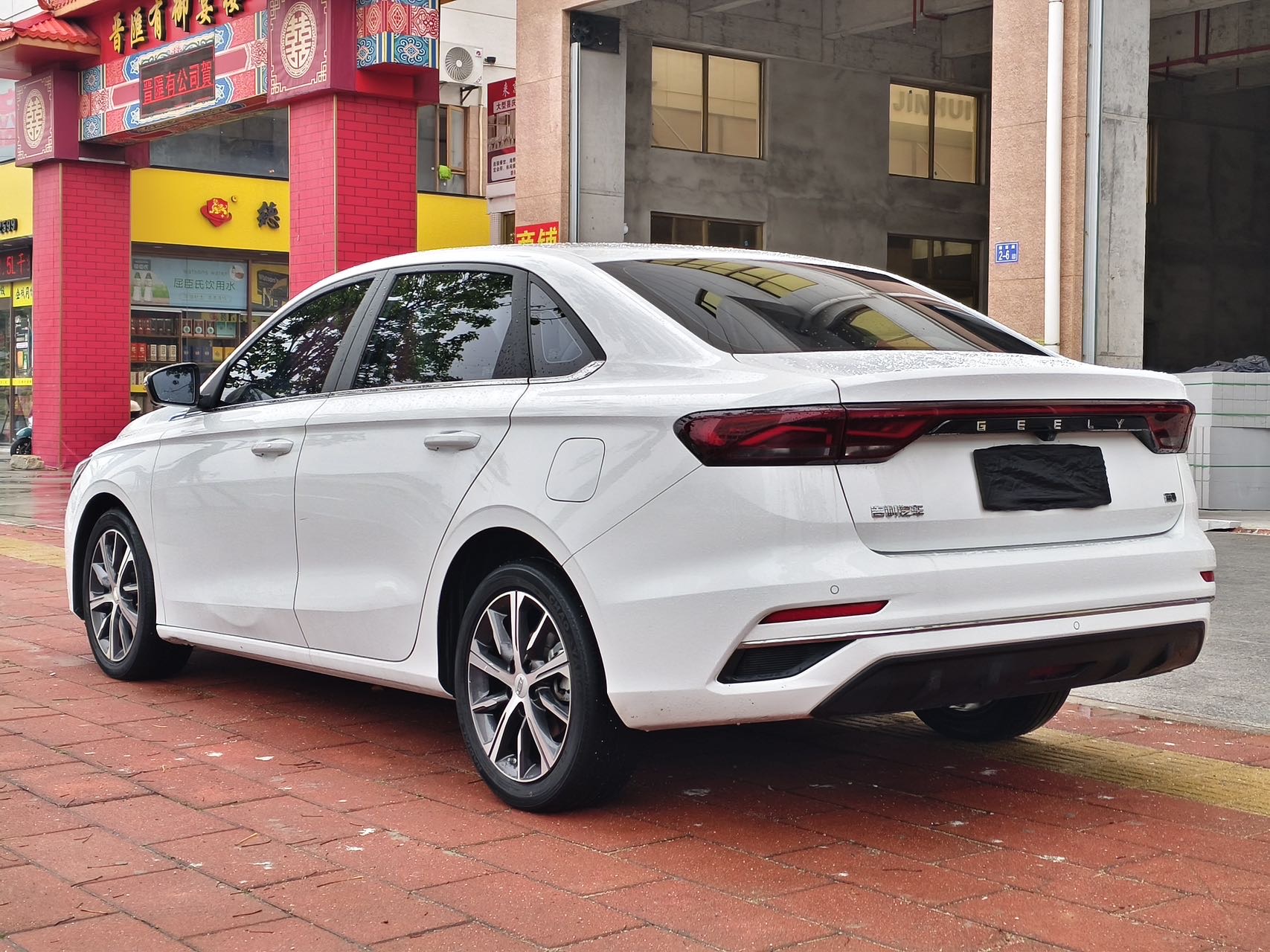 GEELY Emgrand 2023 #11 GEELY Emgrand 2023 car image #11