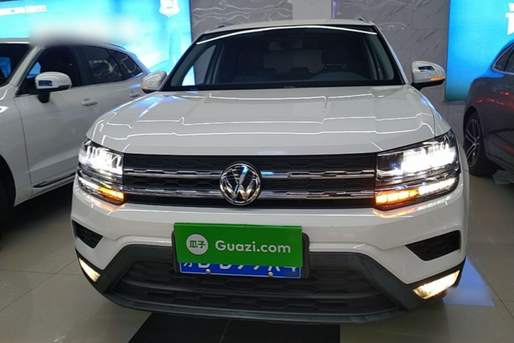 Volkswagen Tharu 2020 car image #3