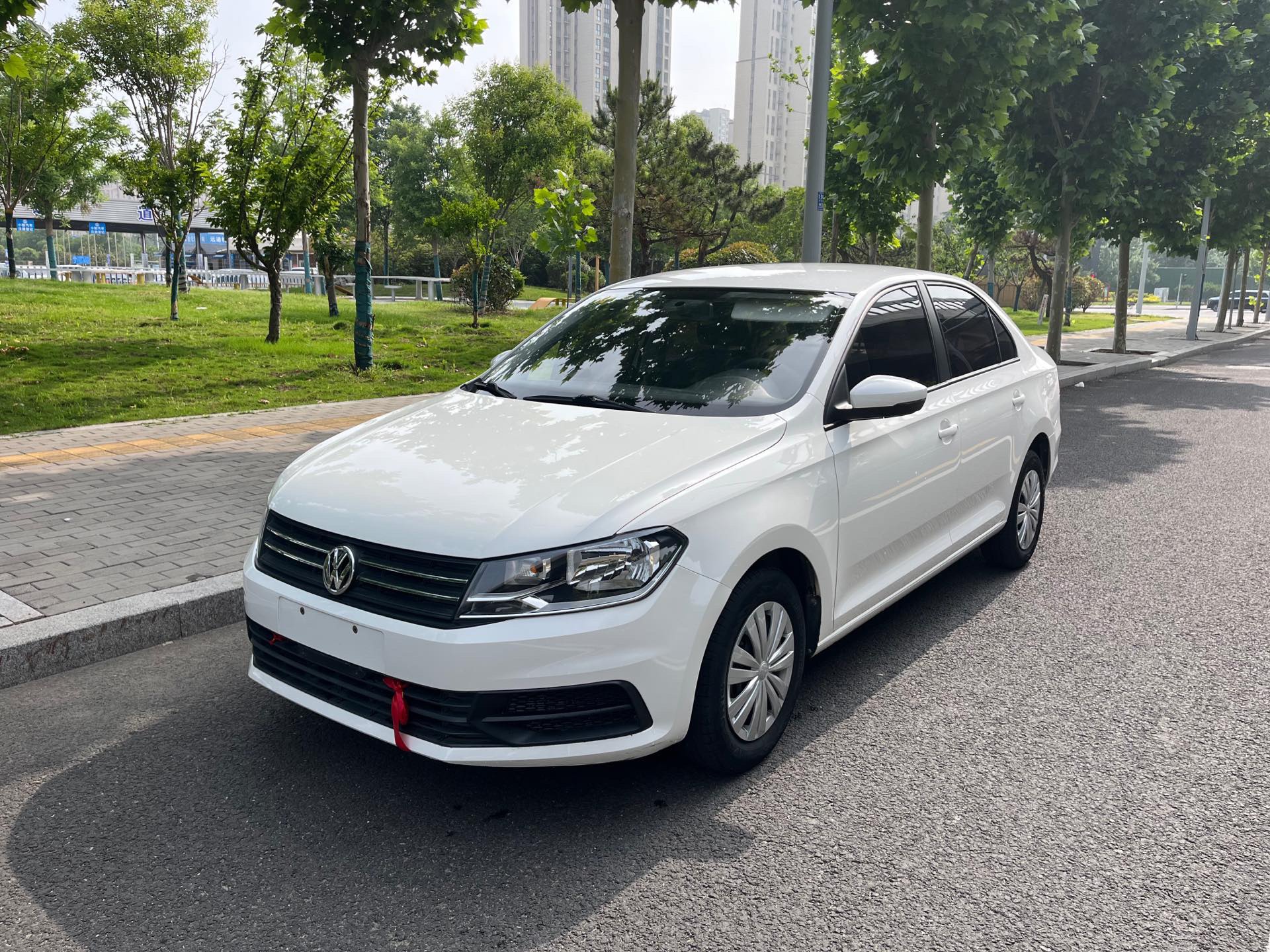 Volkswagen Santana 2022 car image 