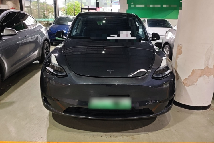 Tesla Model Y 2024 car image #3