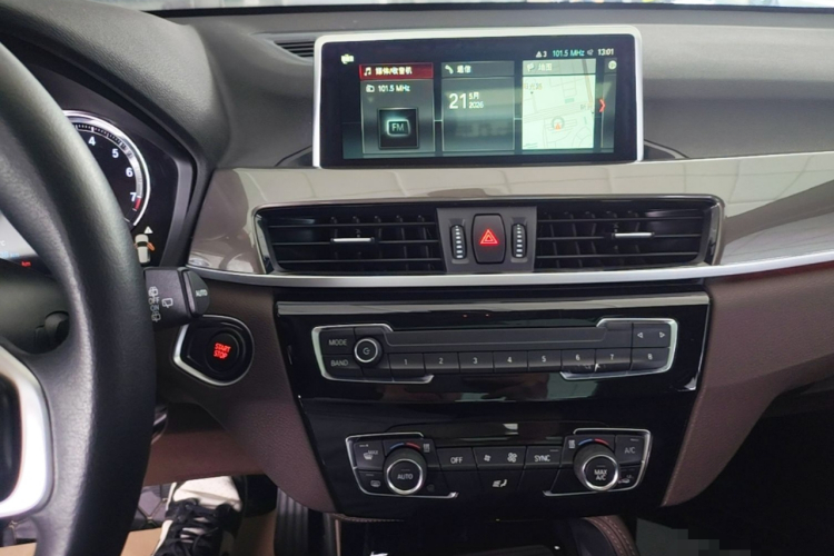 BMW X1 New Energy 2019 #17 BMW X1 New Energy 2019 car image #17
