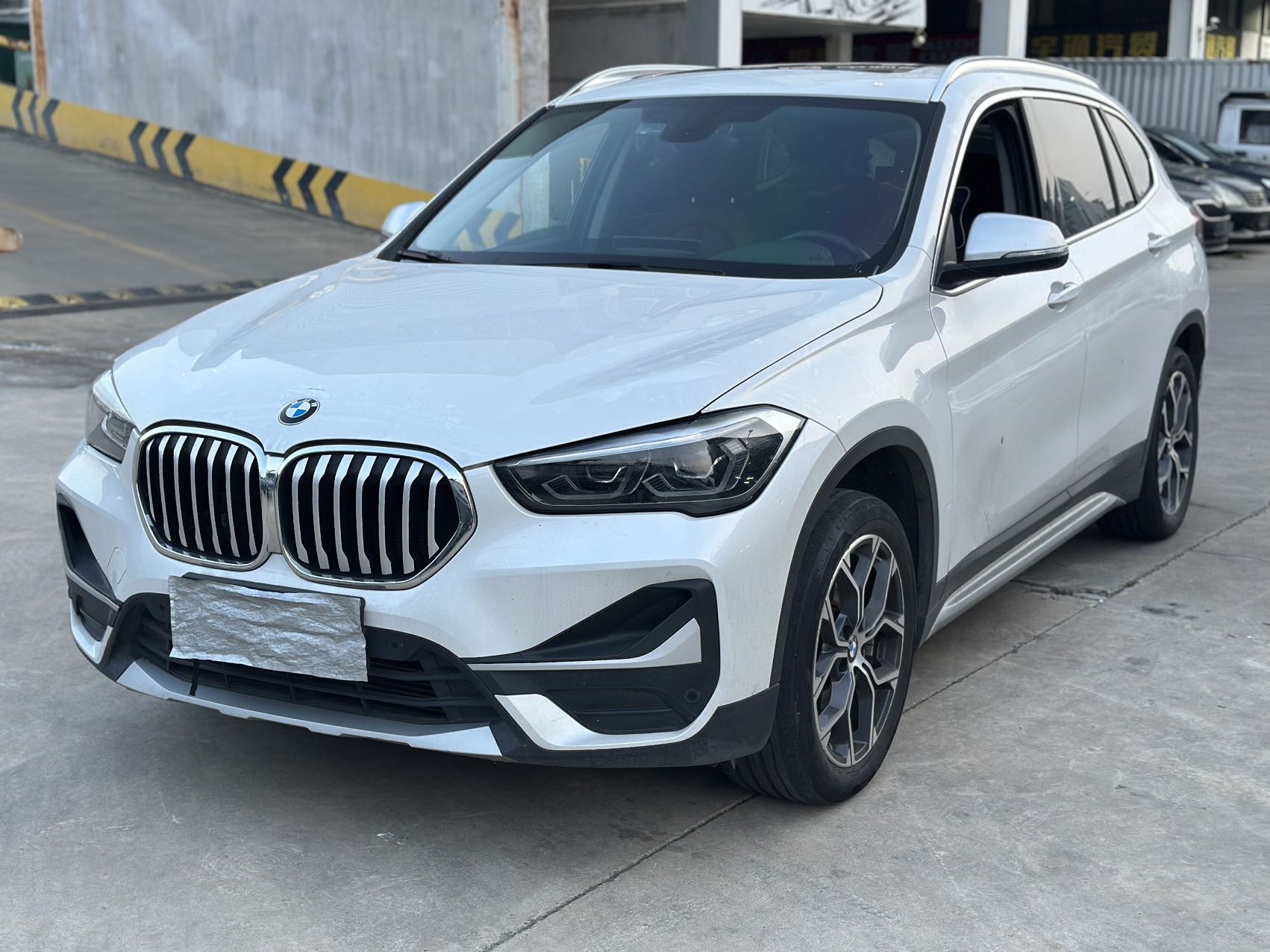BMW X1 2022 BMW X1 2022 صورة سيارة