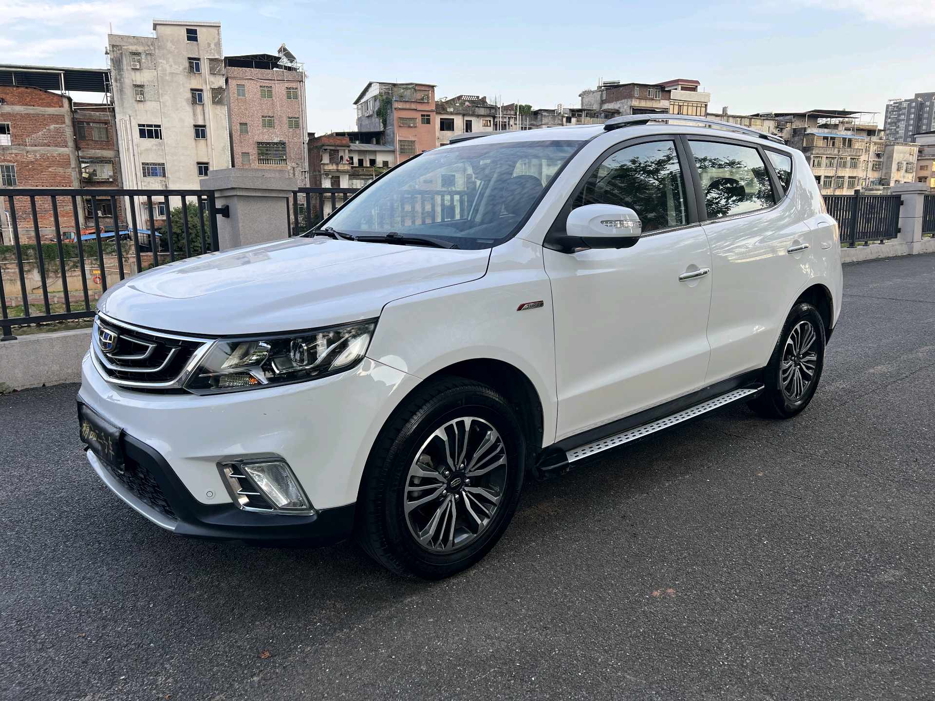 GEELY Vision X6 2017 GEELY Vision X6 2017 صورة سيارة