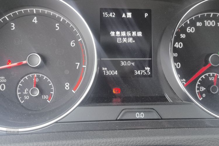 Volkswagen Golf 2019 car image #14
