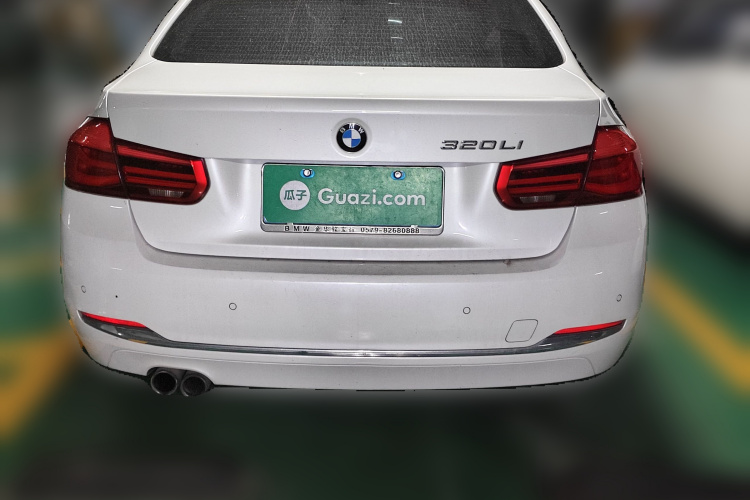 BMW 3 Series 2017 #6 BMW 3 Series 2017 car image #6