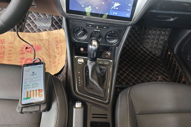 Volkswagen Lavida 2019 #14 Volkswagen Lavida 2019 car image #14