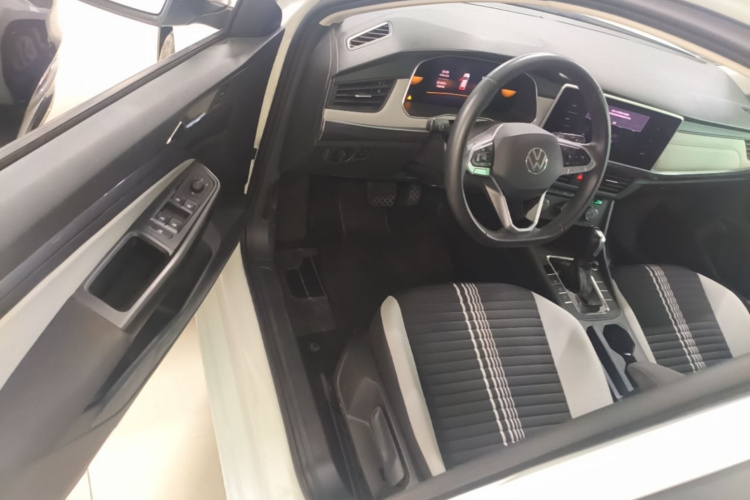 Volkswagen Bora 2023 car image #16