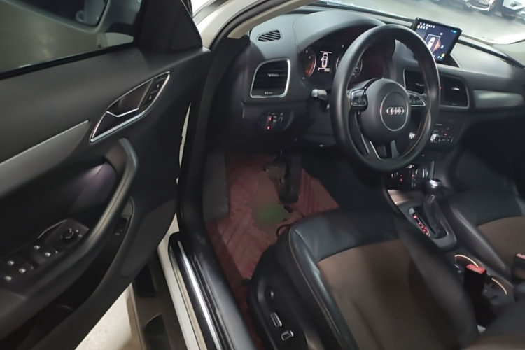 Audi Q3 2016 #16 Audi Q3 2016 car image #16