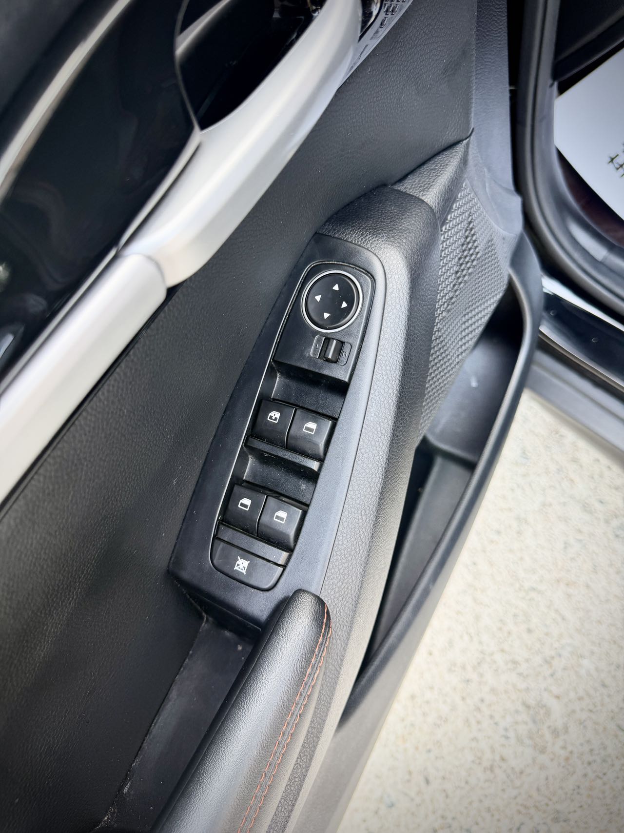 Kia Seltos 2023 image de voiture #15