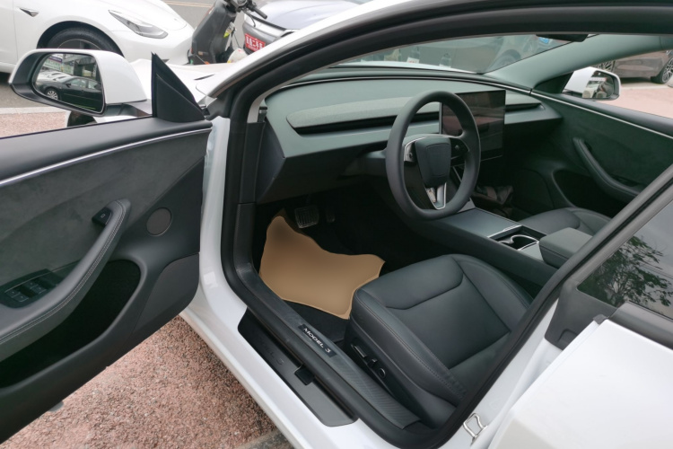 Tesla Model 3 2023 #16 Tesla Model 3 2023 car image #16