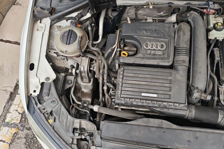 Audi A3 2016 car image #28