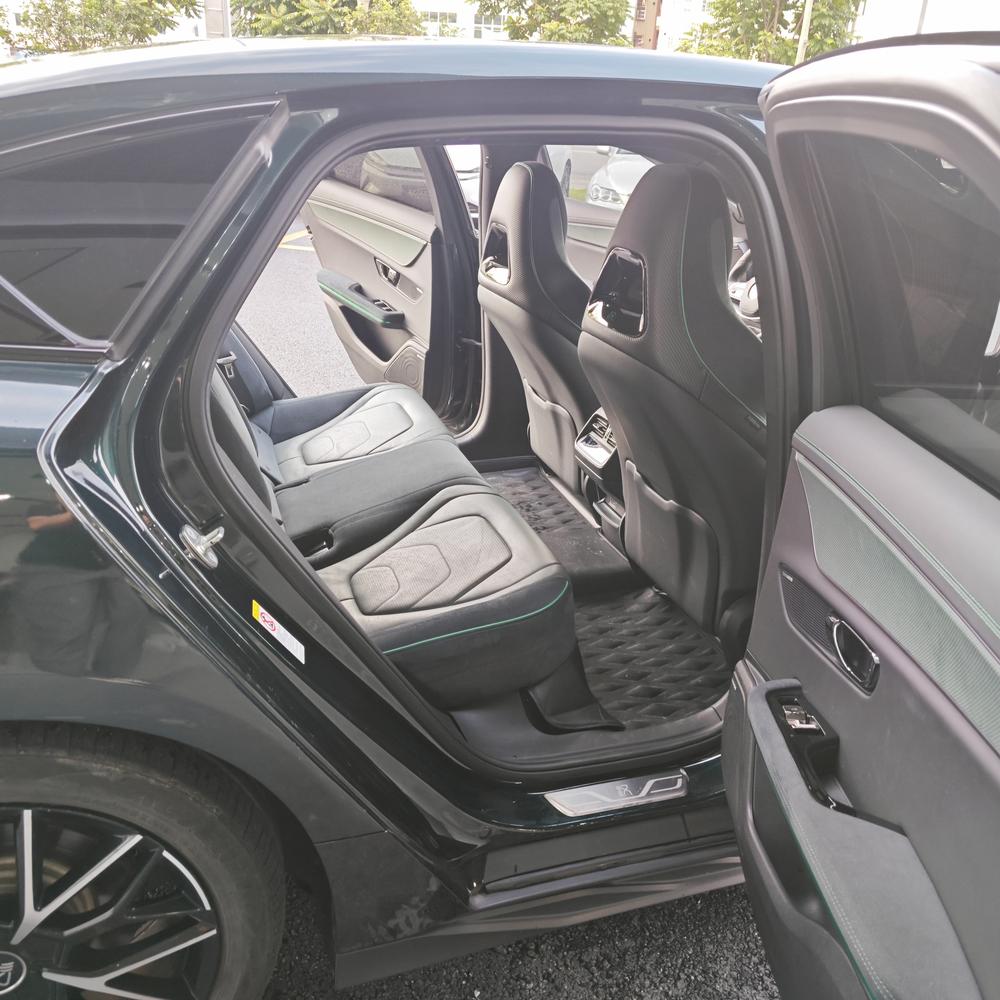 BYD Han 2023 car image #9