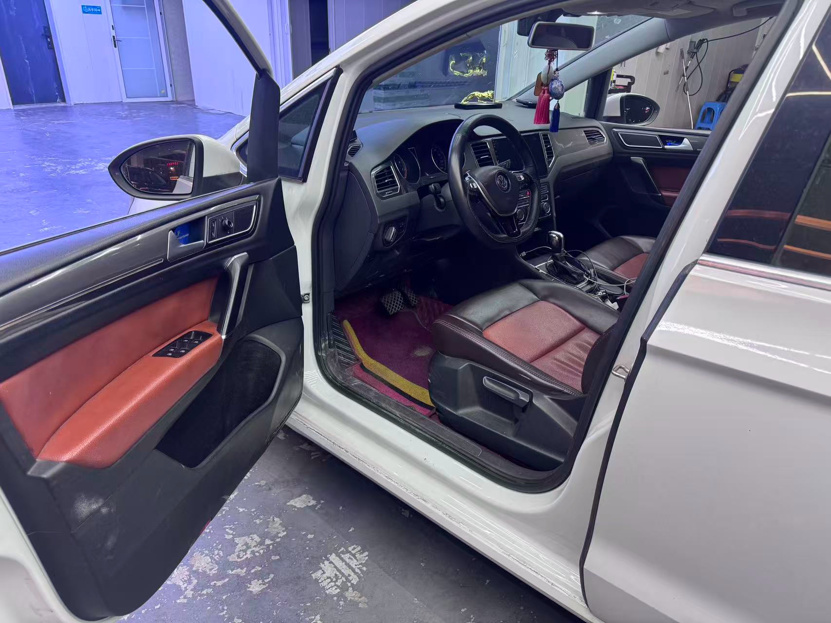 Volkswagen Golf Sportsvan 2018 #3 Volkswagen Golf Sportsvan 2018 car image #3