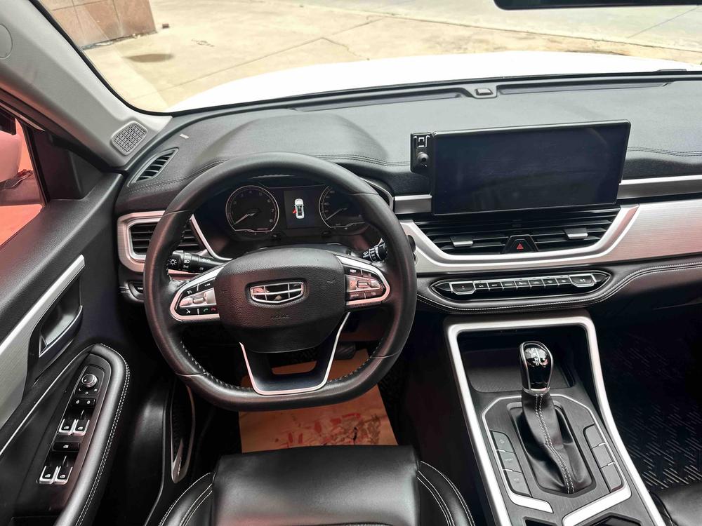 GEELY Vision X6 2020 car image #12