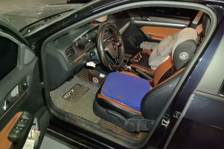 Volkswagen Lavida 2020 car image #9