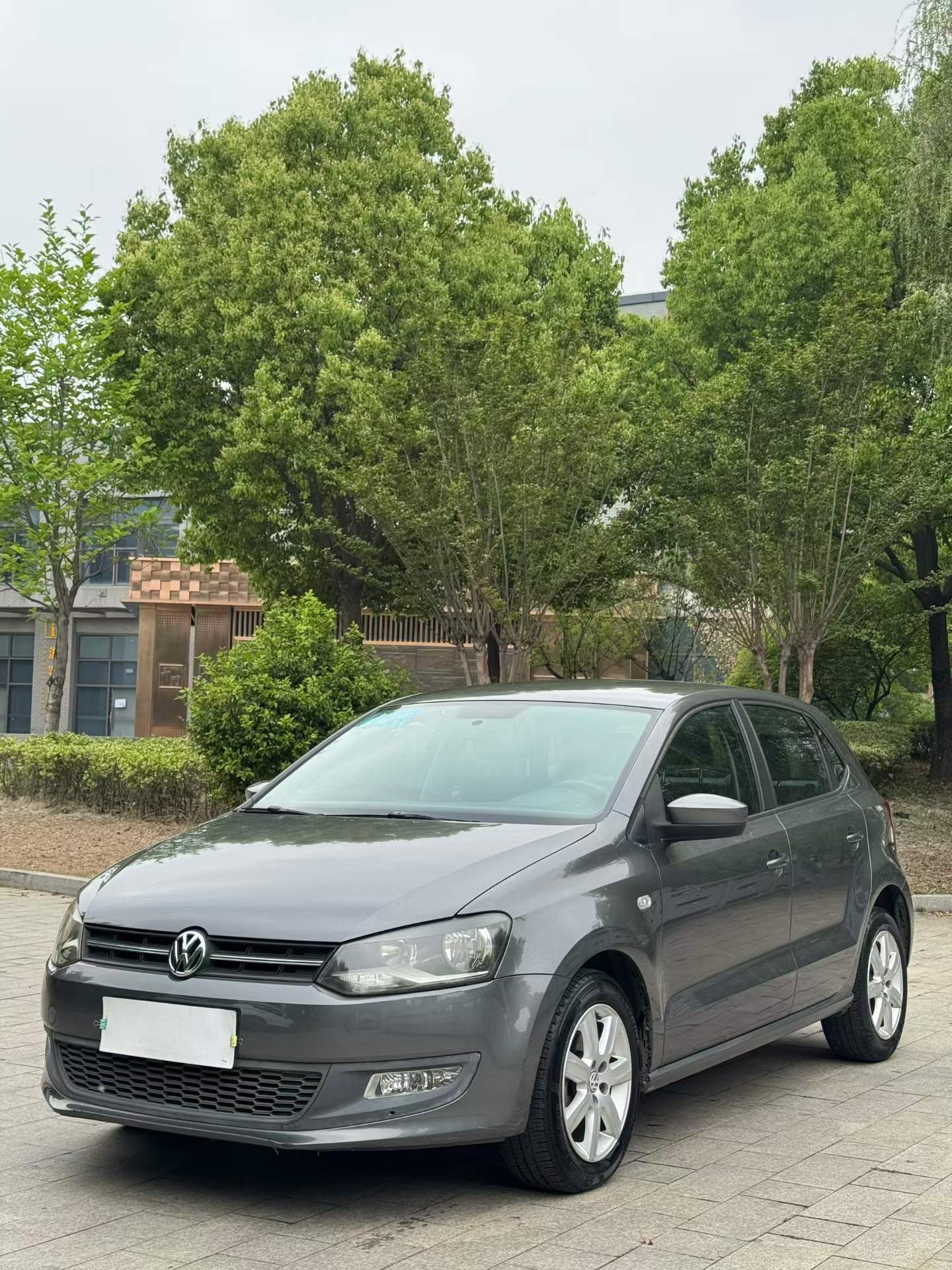 Volkswagen Polo 2014 car image 