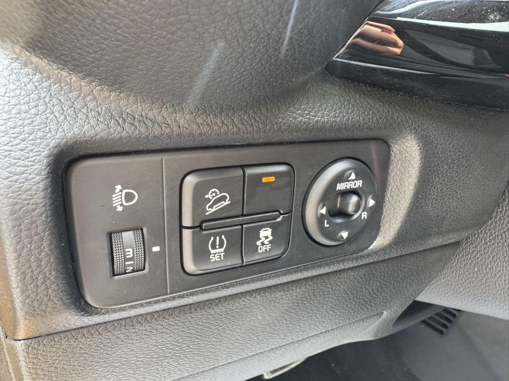 Kia KX1 2022 car image #11