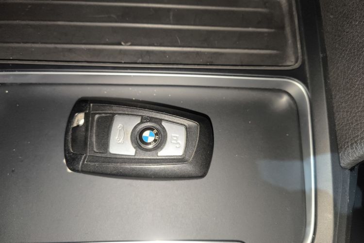 BMW 3 Series GT 2019 car image #14