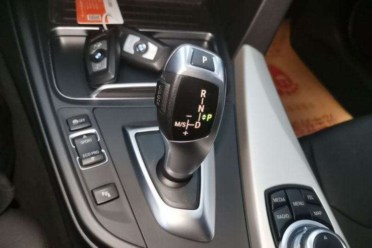 BMW 3 Series 2016 imagen de coche #14