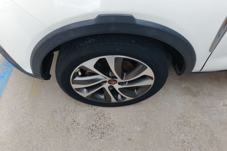 BYD Yuan 2017 car image #9