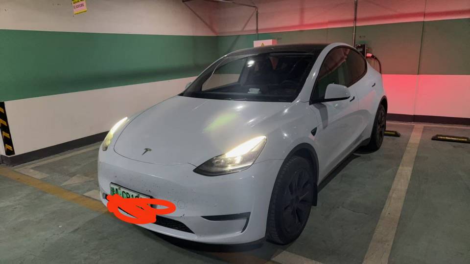 Tesla Model Y 2024 Tesla Model Y 2024 car image