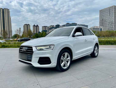 Audi Q3 2016 immagine di auto 
