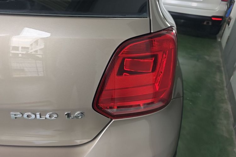 Volkswagen Polo 2015 #8 Volkswagen Polo 2015 car image #8