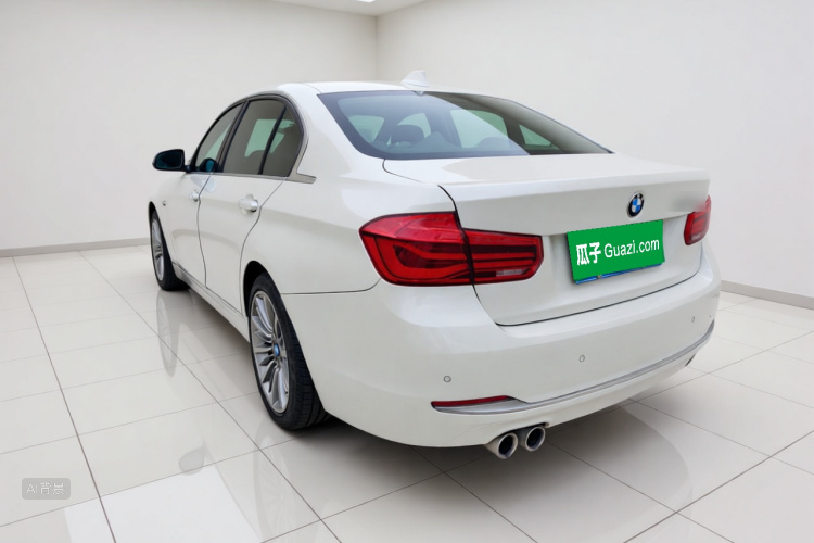 BMW 3 Series 2019 car image #5