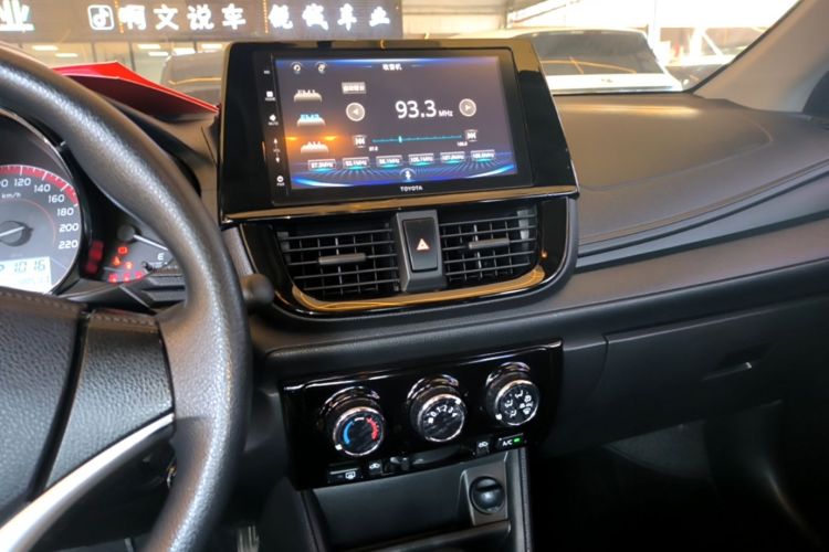 Toyota Vios 2022 imagen de coche #13