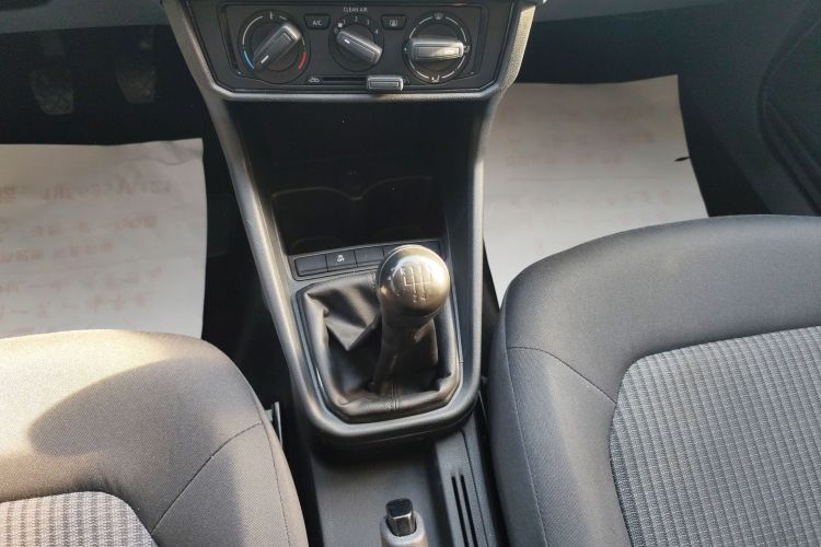 Volkswagen Santana 2020 car image #14