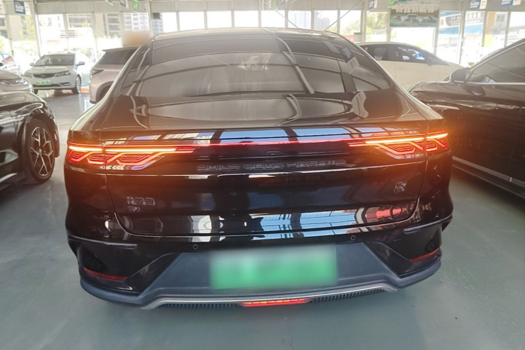 BYD Han 2023 car image #4