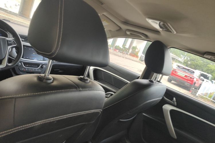 GEELY Emgrand 2018 #20 GEELY Emgrand 2018 car image #20