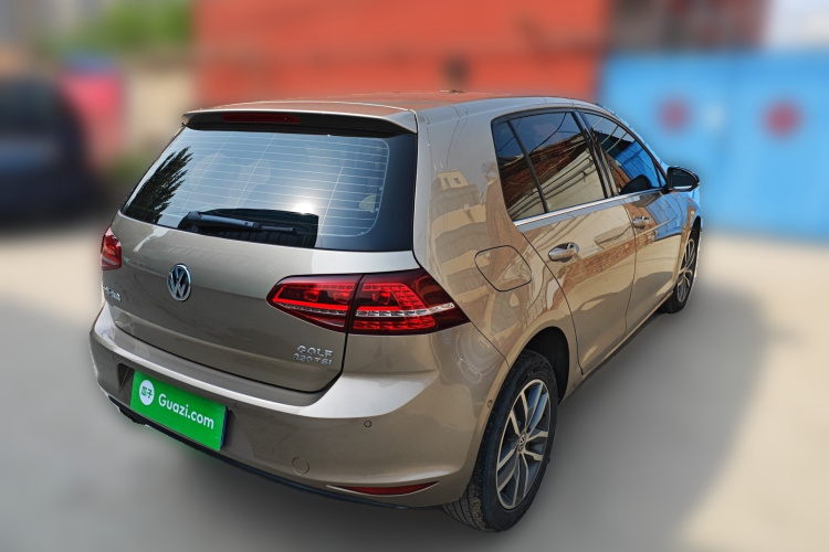 Volkswagen Golf 2017 car image #7
