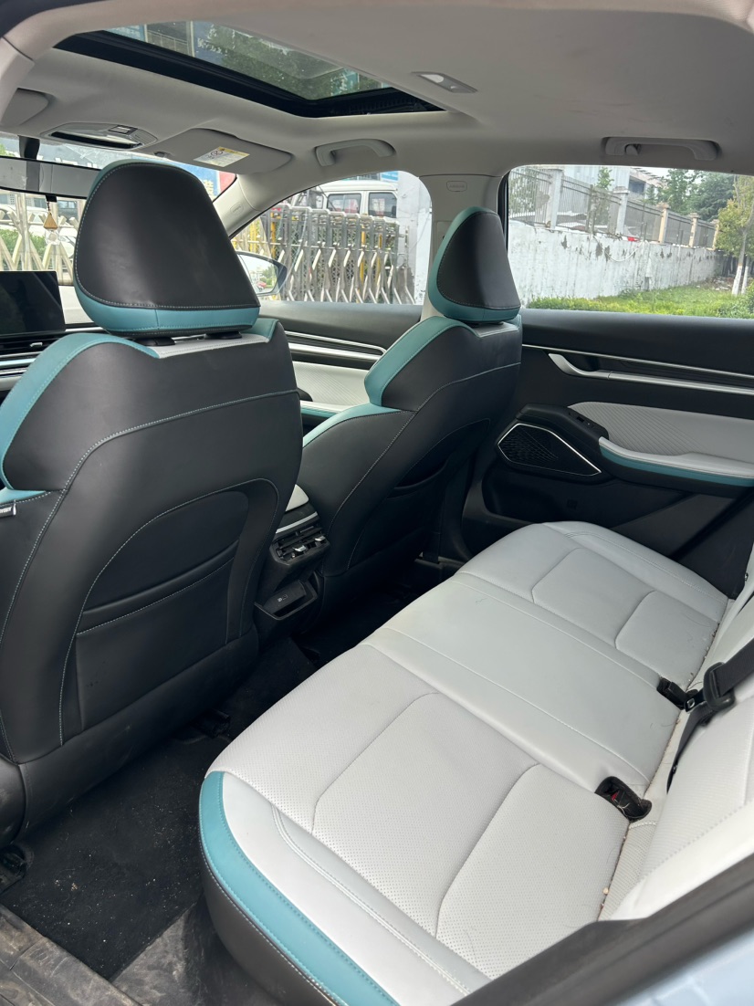 GEELY Emgrand 2023 image de voiture #8