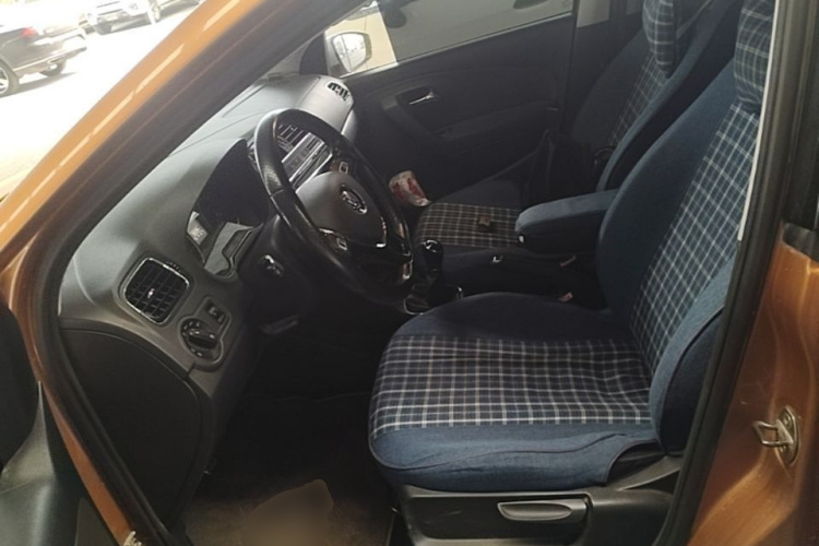 Volkswagen Polo 2015 #17 Volkswagen Polo 2015 صورة سيارة #17