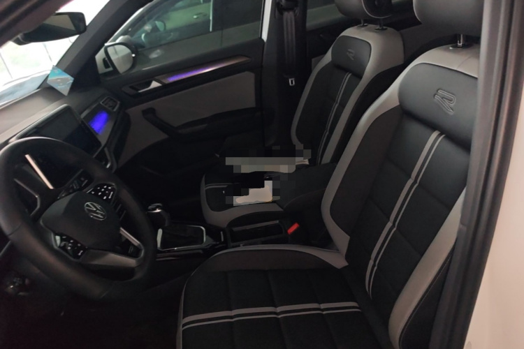 Volkswagen T-Roc 2025 immagine di auto #15
