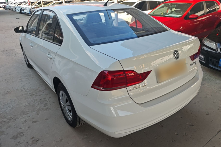 Volkswagen Santana 2018 car image #5