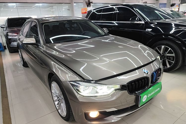 BMW 3 Series 2018 car image #4