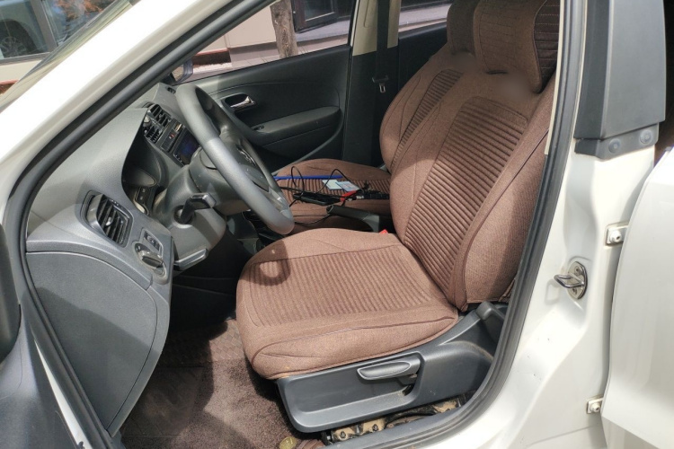 Volkswagen Polo 2017 #15 Volkswagen Polo 2017 car image #15