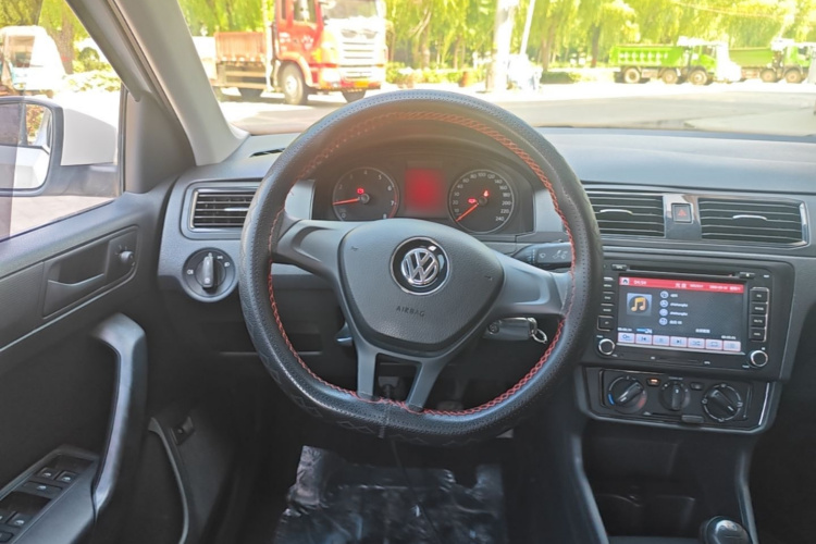 Volkswagen Santana 2018 #11 Volkswagen Santana 2018 car image #11