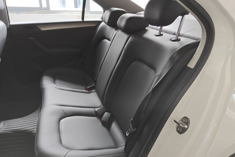 Volkswagen Santana 2019 car image #13