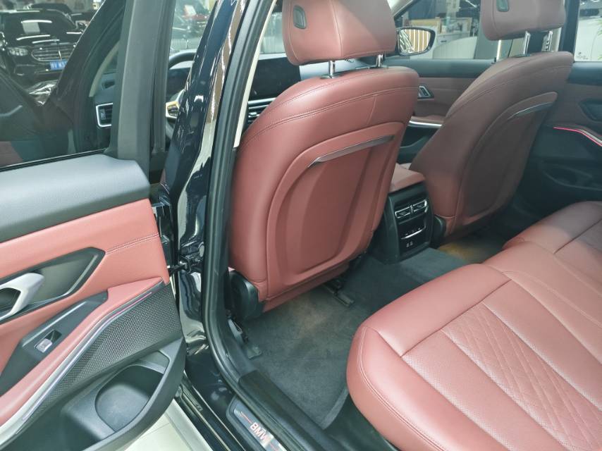 BMW i3 2023 car image #6
