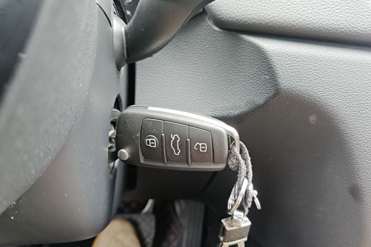 Audi Q3 2016 immagine di auto #9