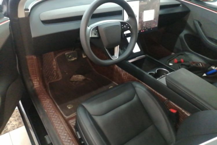 Tesla Model 3 2024 #10 Tesla Model 3 2024 car image #10