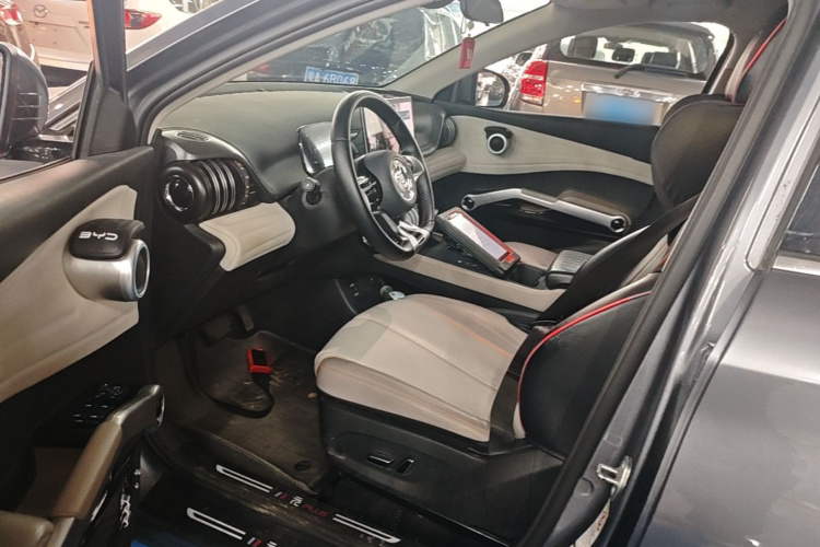 BYD Yuan Plus 2024 изображение автомобиля #15